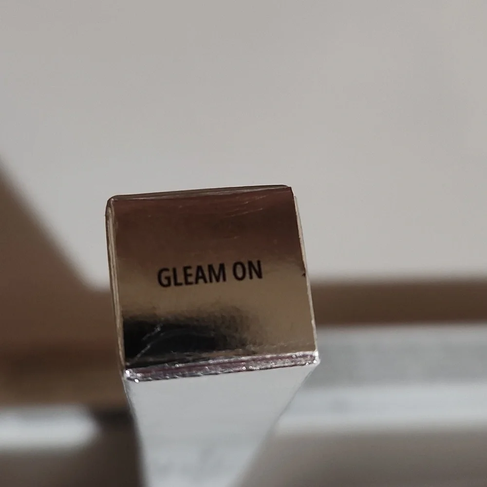 MAC Gleam On Colour Excess Gel Pencil Eye Liner